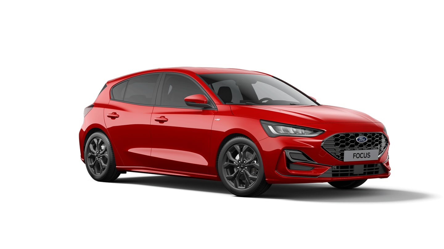 Ford Focus ST-Line Vignale from 3/4 front angle