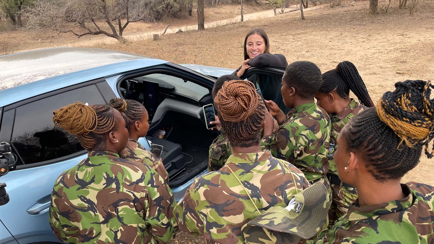 Lexie meets the black Mambas, the World's first all female anti-poaching team