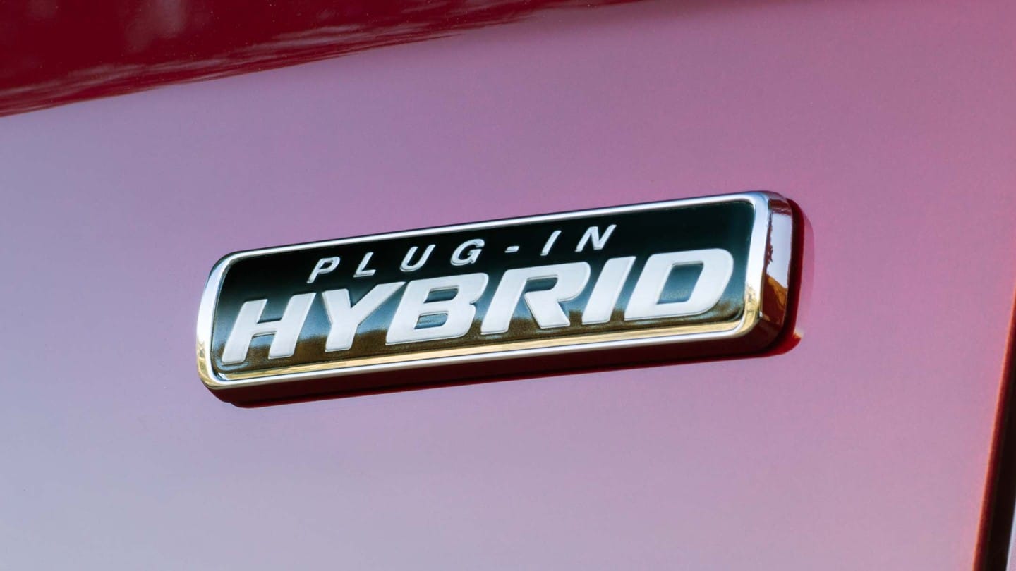 Plug-in Hybrid logo close-up