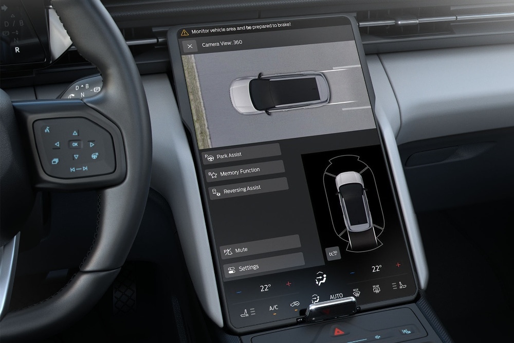 A close up of the SYNC touchscreen in the Ford Explorer showing the 360° camera being used on the display.
