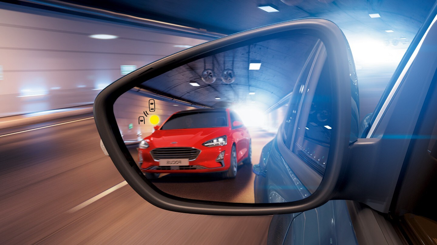 Ford S-MAX right wing mirror in detail