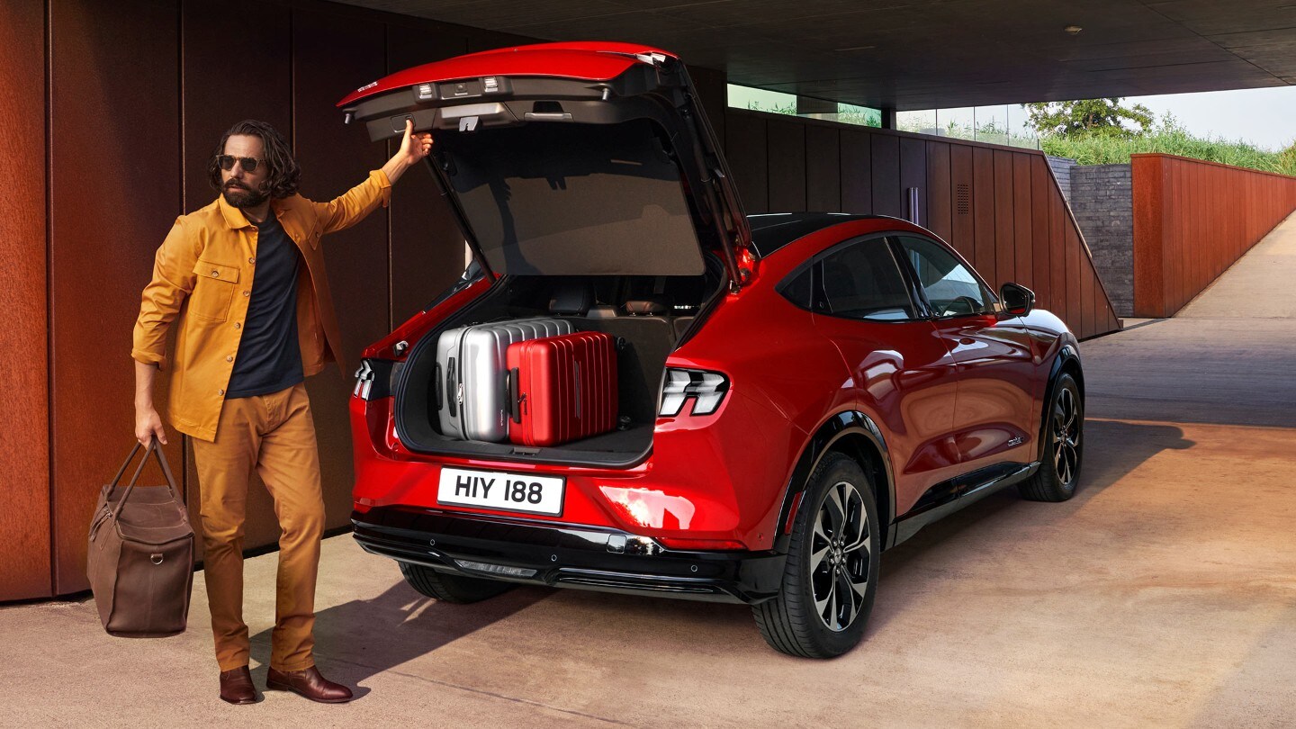 All Electric Ford Mustang Mach E Suv Features Ford Uk