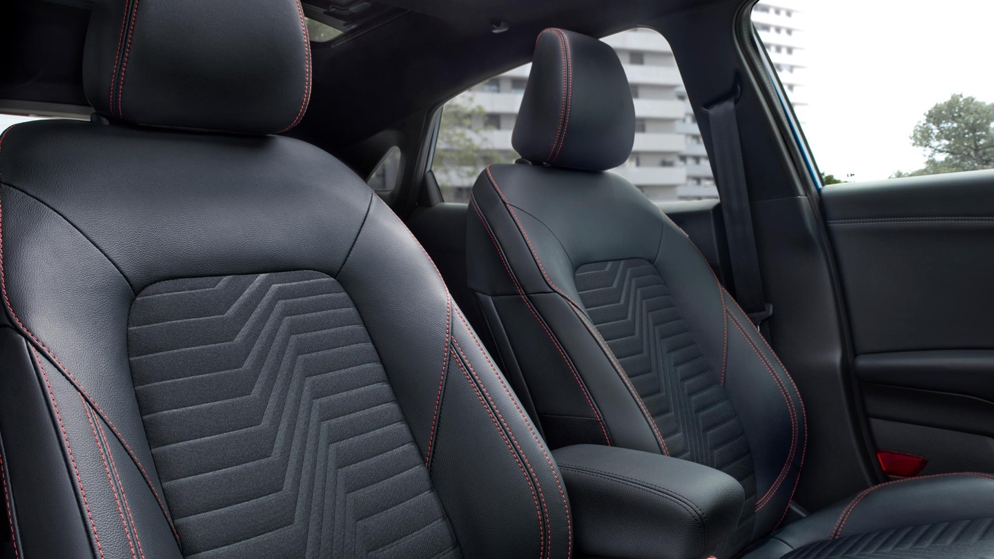 ford-puma-eu-BX726_19MY_CHS-99_SHOT_22_0029-16x9-2160x1215-FC_D_T_M_Massage-Seats.jpg.renditions.extra-large.jpeg