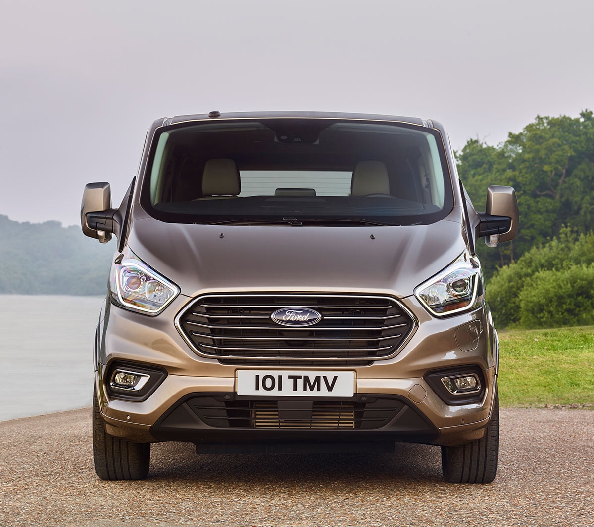 Ford tourneo custom plug in top