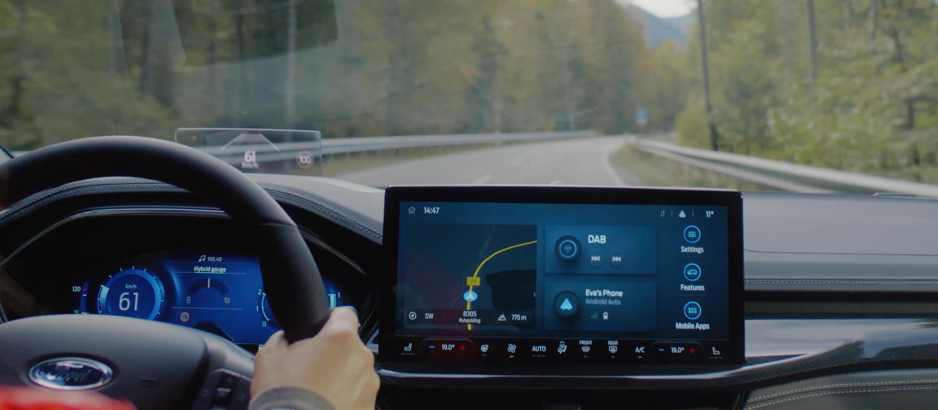 The Ford Focus dashboard with the 13.2″ SYNC® 4 infotainment touchscreen showing navigation and radio.