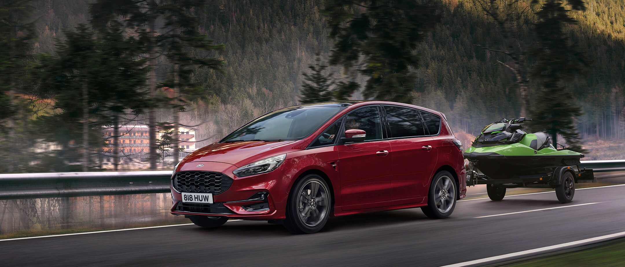 Ford S-MAX: Practical Family Car