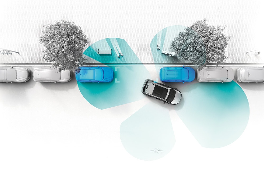 Graphic showing the Ford Tourneo Connect using the Active Park Assist feature.