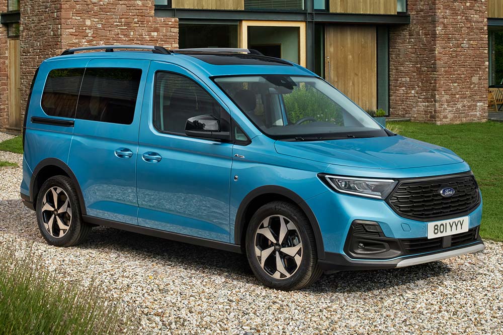 Ford Tourneo Connect front three quarter view