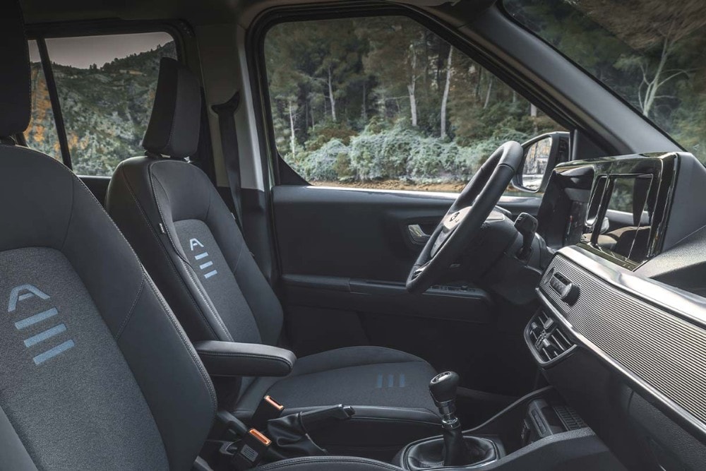 Ford Tourneo Courier front seats