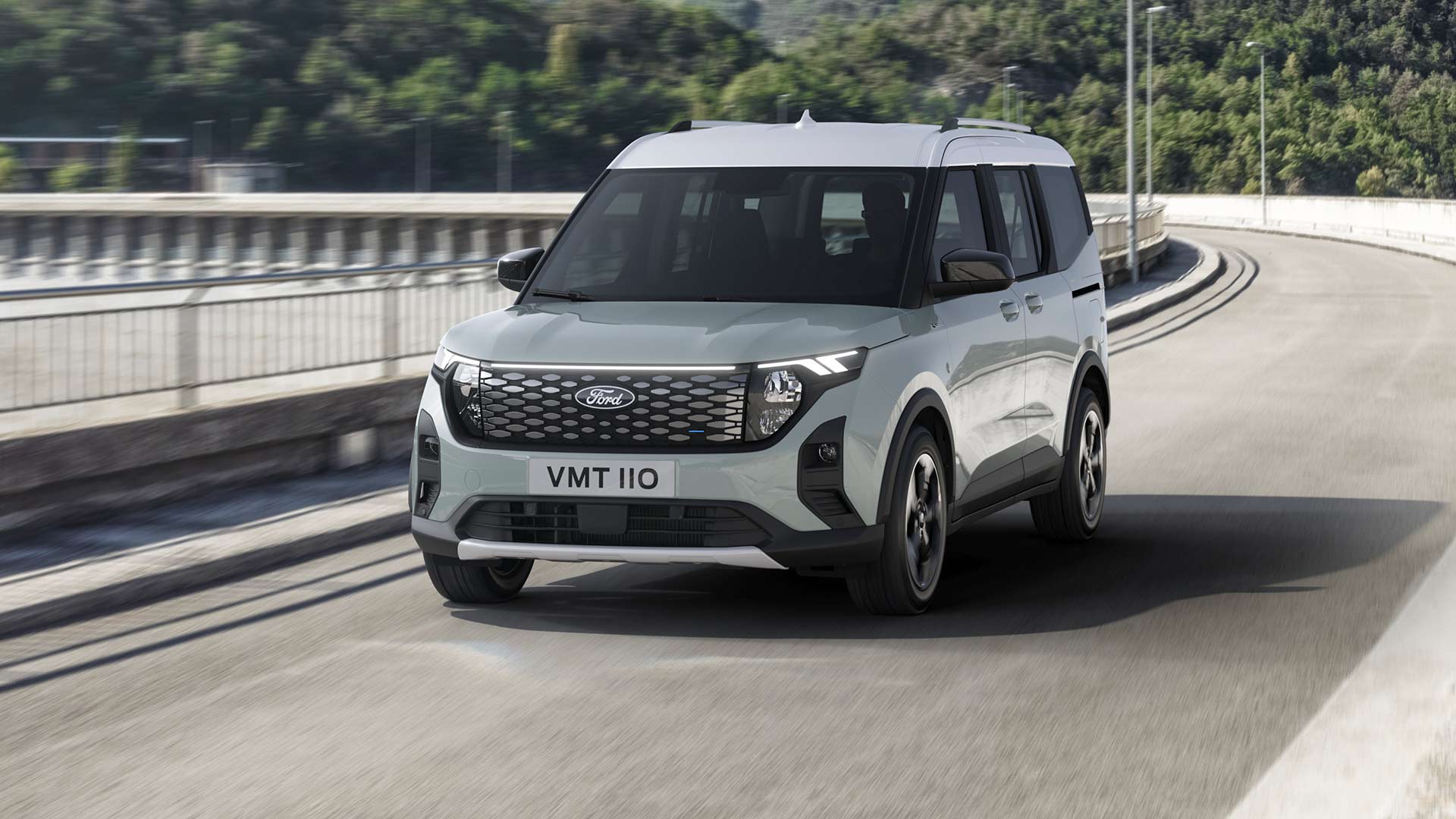 Ford E Tourneo Courier Active Grey on Road