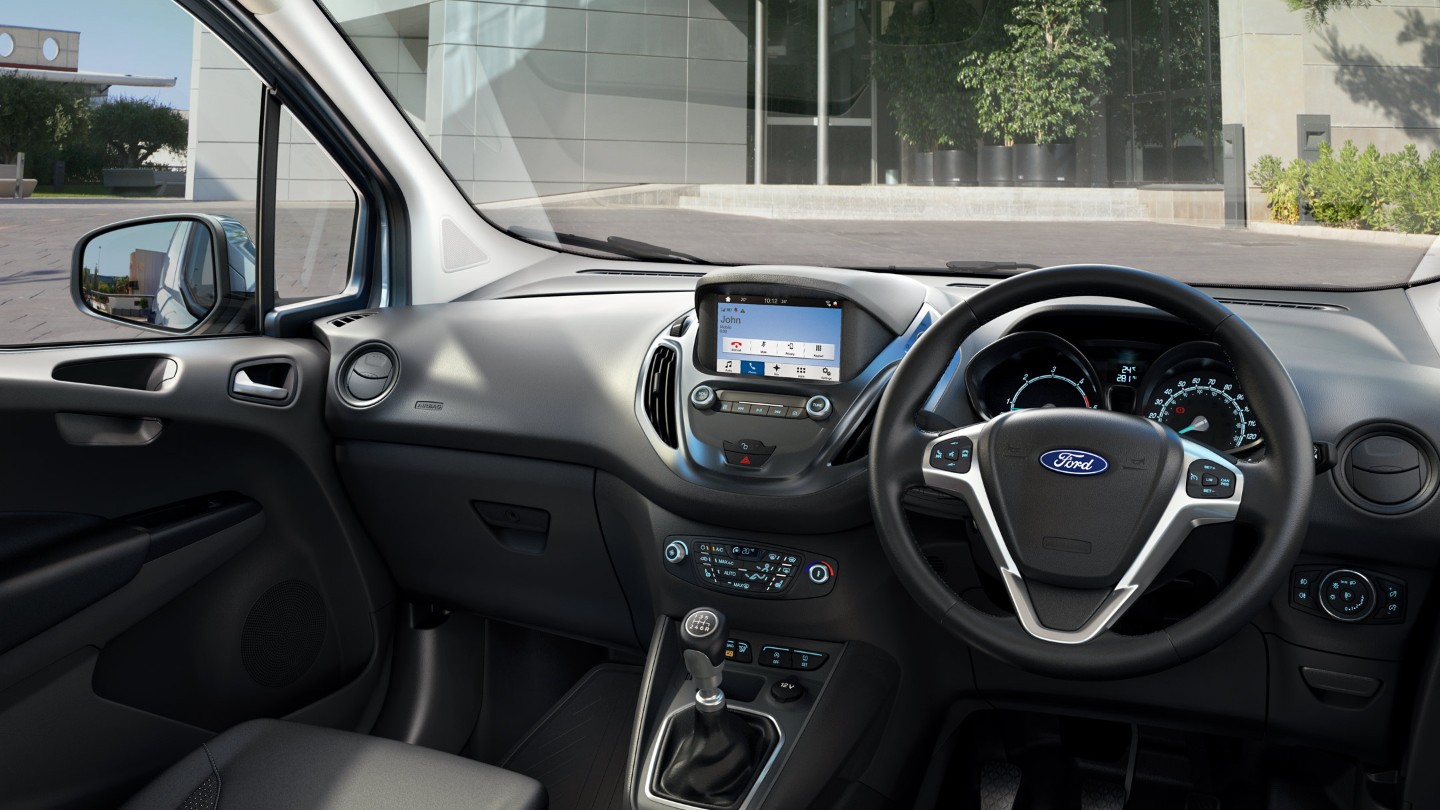ford transit courier trend 2020
