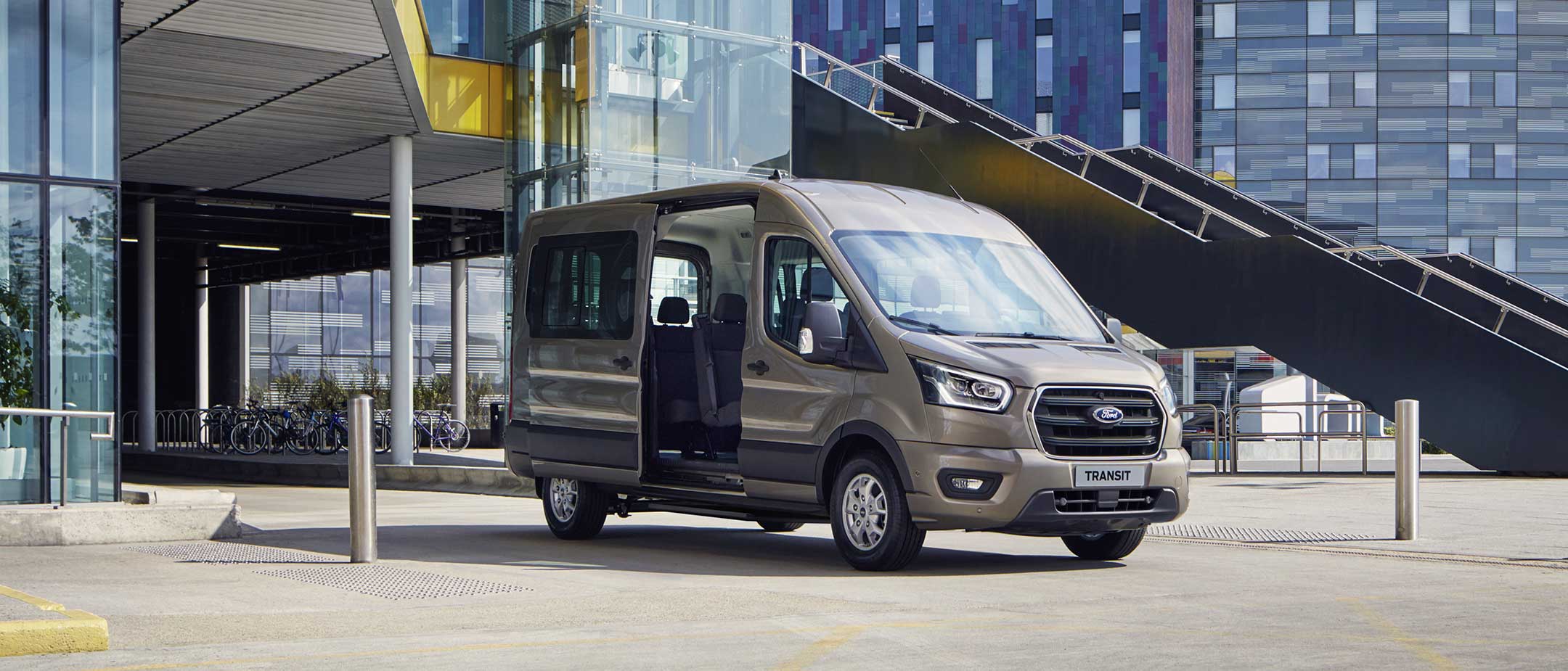 Ford transit minibus 2025