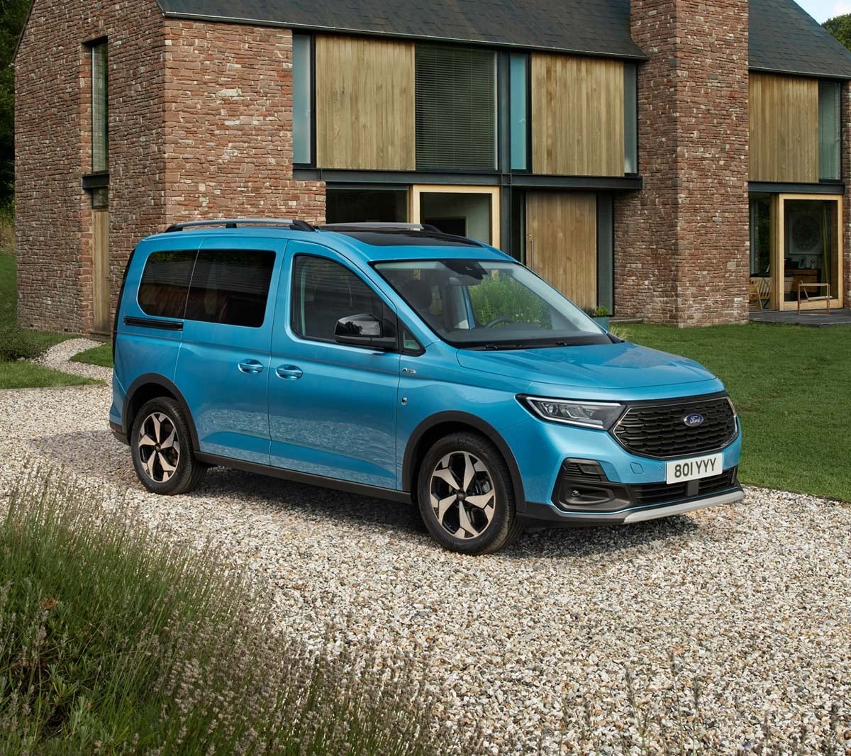 Ford tourneo connect plug in hybrid deals