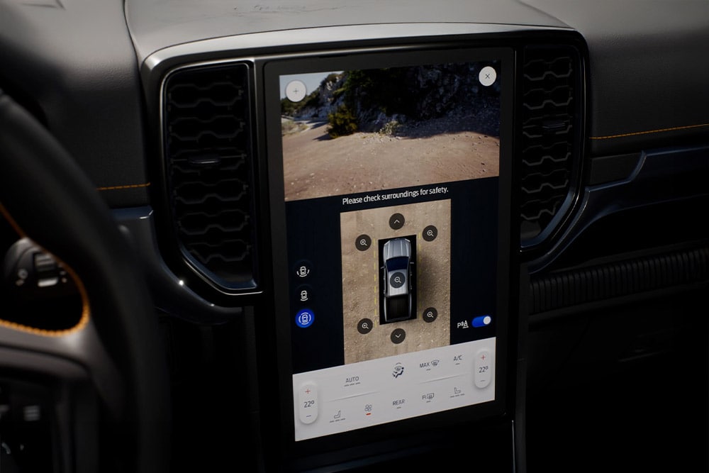 SYNC™ 4 12-inch  touchscreen in the Ford Ranger displaying 360 camera functionality..