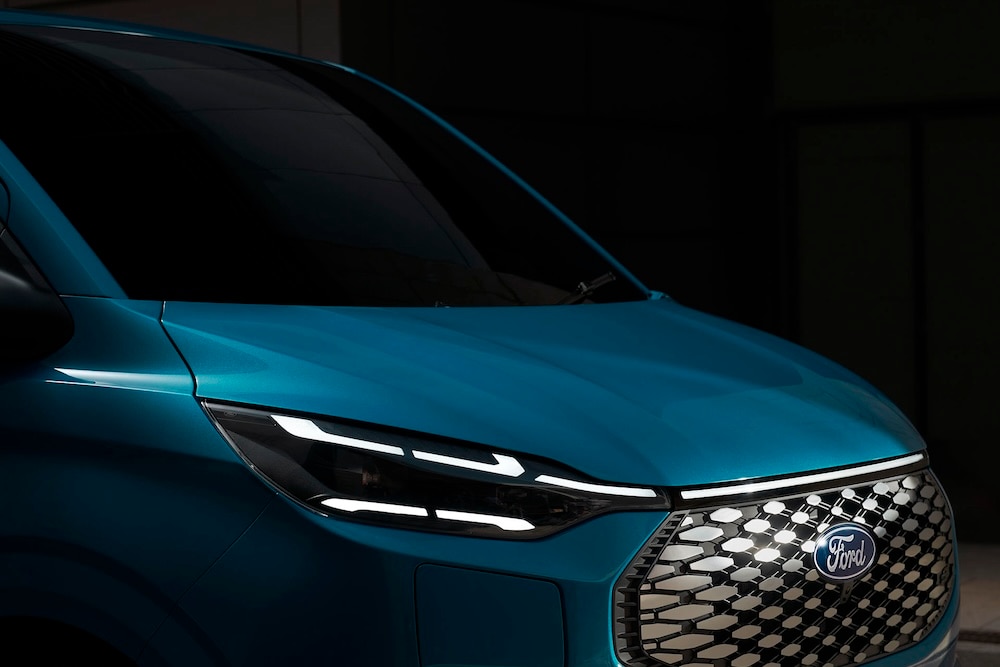 E-Transit Custom Headlight and Front Grille 