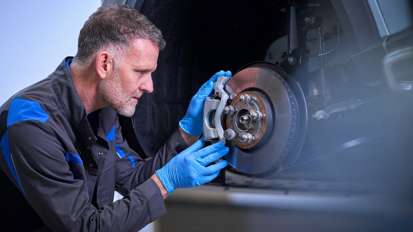 Every Ford Service now comes with free UK and European Roadside Assistance 